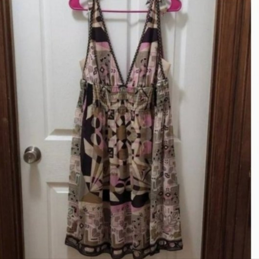 Nicole Miller Cocktail Dress  Sleeveless Deep V Neck Size 10 100% Silk E…